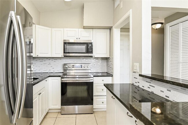 Photo - 3521 Schwalbe Dr