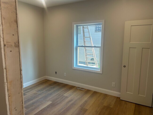 Photo - 139 Elm St Unit 2