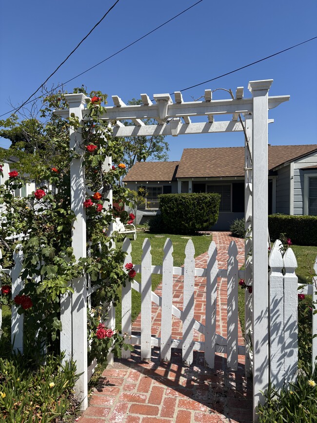 Photo - 6156 Fair Ave