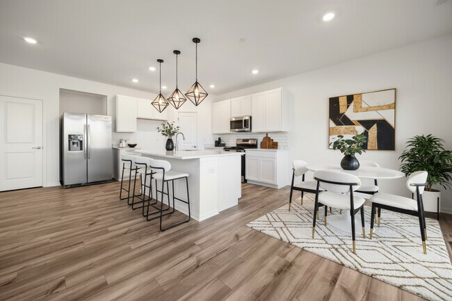 Photo - 668 Cassia Ct