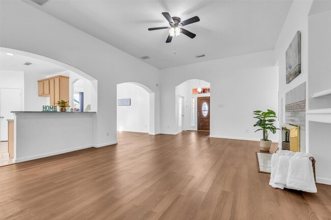 Photo - 8506 Willancy Ln