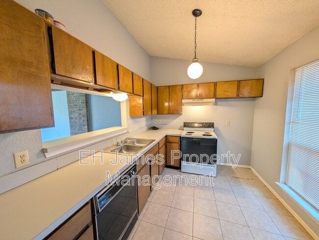 Photo - 3920 S 125th E Ave