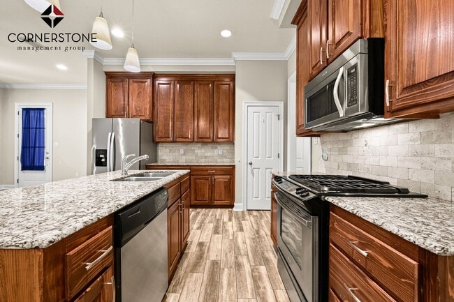 Photo - 3 Bedroom House in University Villas| Community Pool |Gated Community