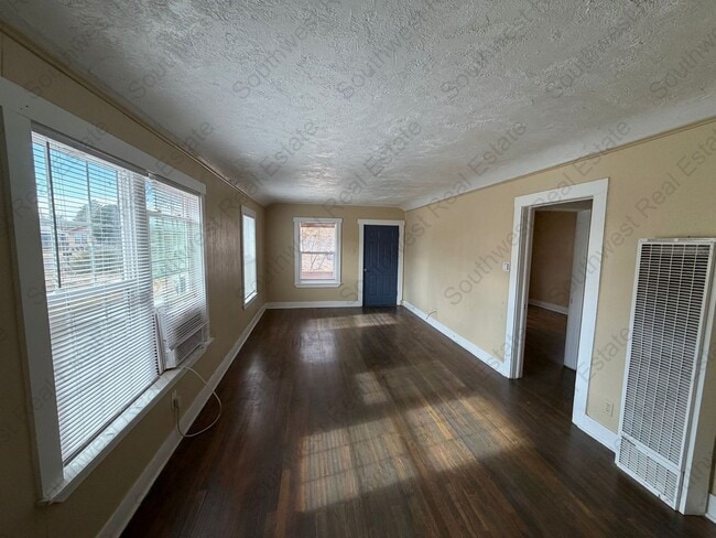 Photo - 2 bedrooms 1 bath home.