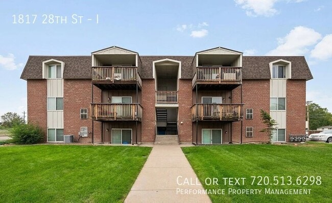 Building Photo - 1817 28th St Unit I