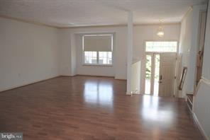 Photo - 114 Park Cove Dr