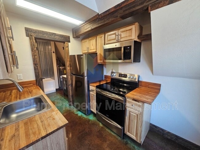 Photo - 213 Sommers St