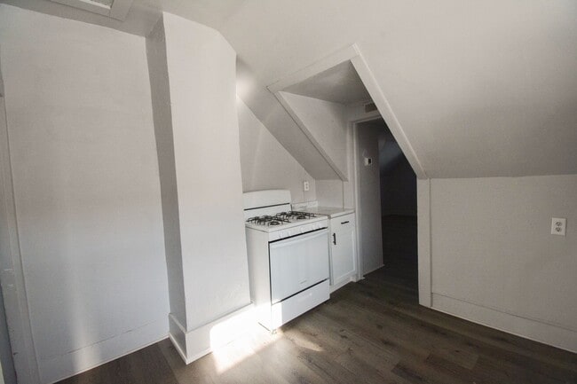 Photo - 403 4th Ave NW Unit # 2