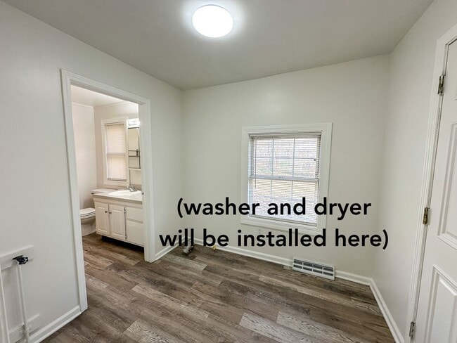 Photo - 520 Harlan Ave NE Unidad Apt 1