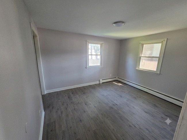 Photo - 2015-2017 Corbin Ave Unit 5