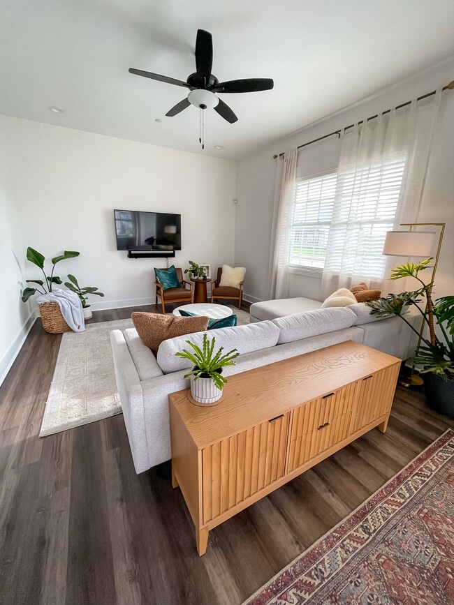 Photo - 1398 Hicks Edgen Rd