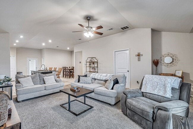 Photo - 6809 Brush Dr