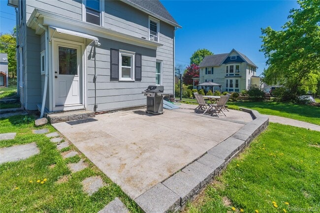 Photo - 139 Grand St