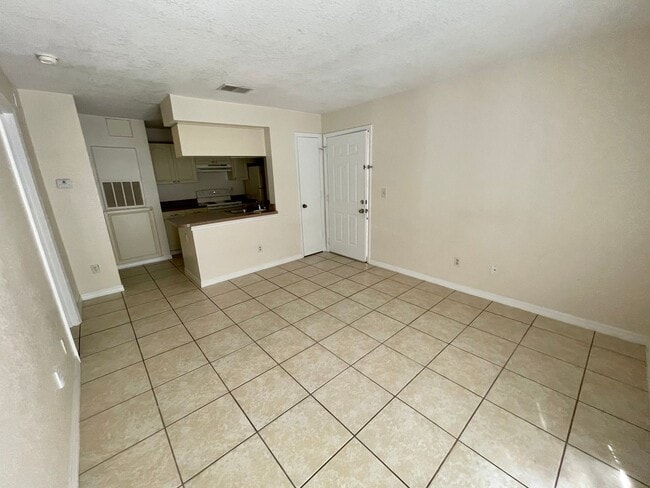 Photo - 2550 N Alafaya Trail Unit 6211