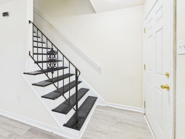 Photo - 806 Arlington Rd