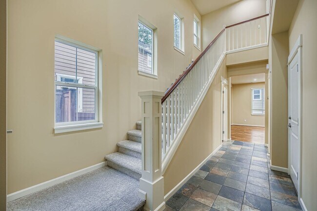 Photo - Stunning 3BD / 3BA Redmond Home. Spacious, Updated & Designed for Comfort!