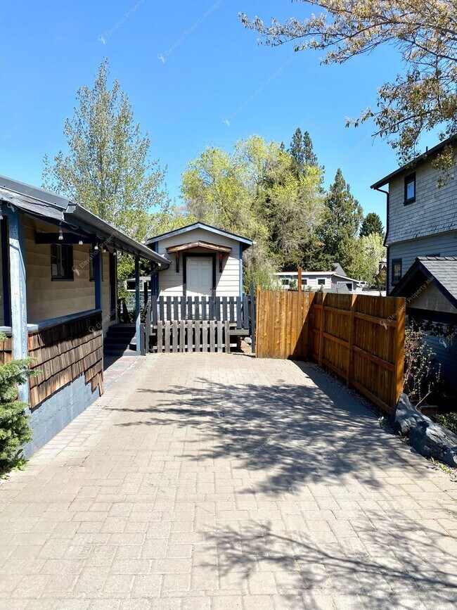 Photo - Unfurnished - Charming 3-Bedroom Home in D...