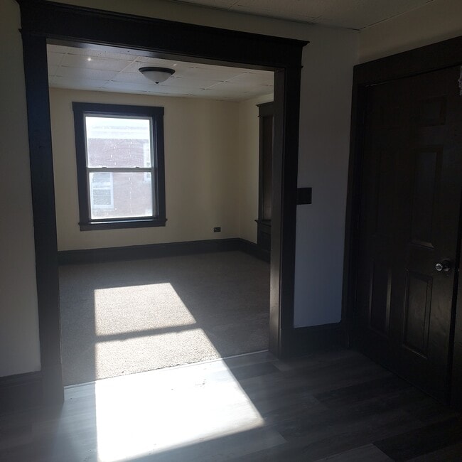 Photo - 520 N Horsman St Unit Upper