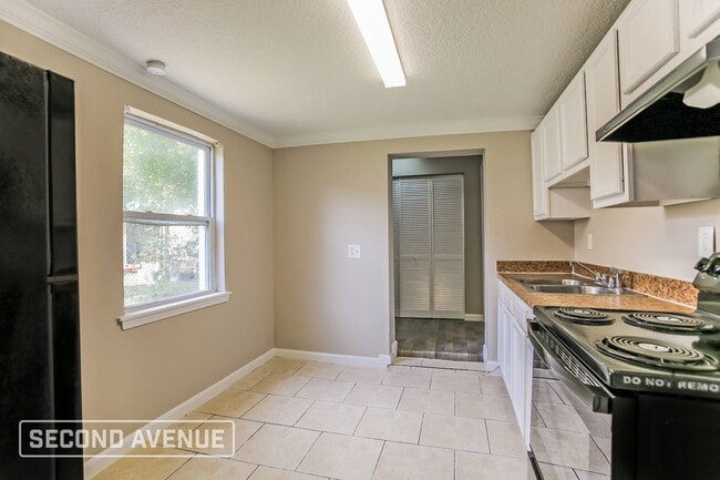 Photo - 9159 4th Ave