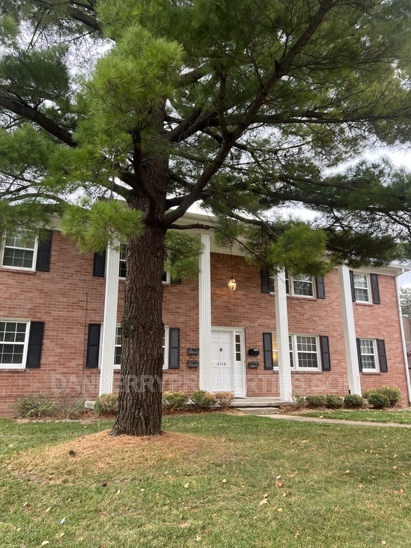 Building Photo - 4126 Newcastle Dr Unit #1