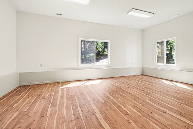 Photo - Large 4 Bedroom/2 Bathroom Home in Bon Air ***Available Early/Mid April***