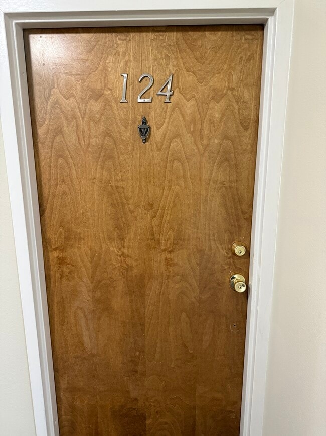Entry door - 2045 N 3rd St Unit 2045 N 3rd st Baton Rouge