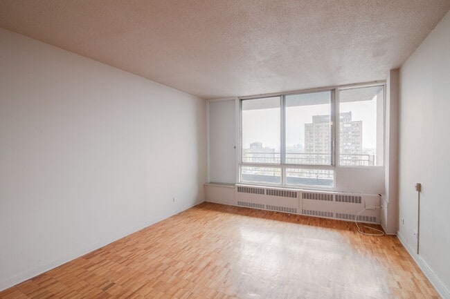 Photo - 1975 Maisonneuve Blvd W Unité 404