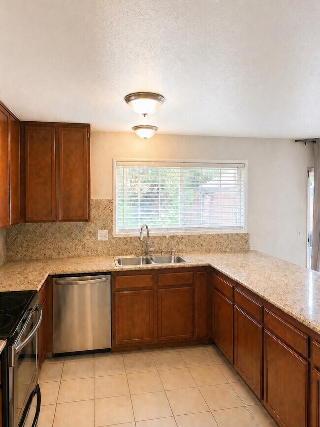 fregadero de la cocina - 220 Notre Dame Dr Unidad 1 bed 1 bath apartment