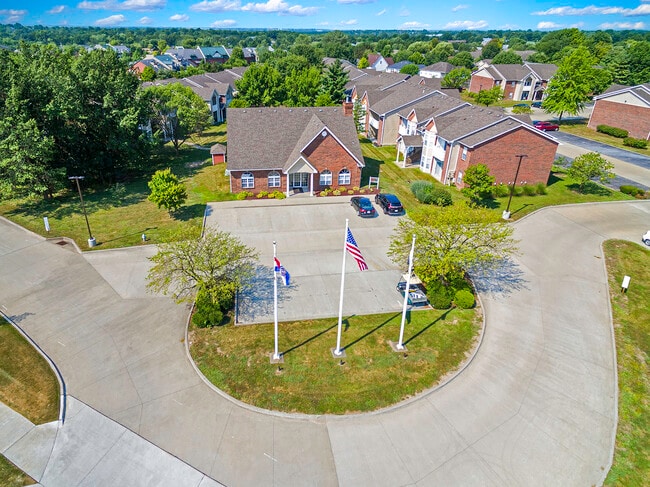 Entrance - Country Club Apartments
