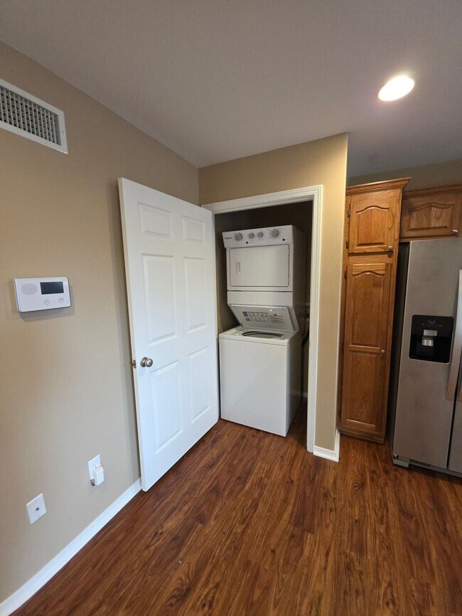 Photo - 808 S Knoxville Ave Unit B