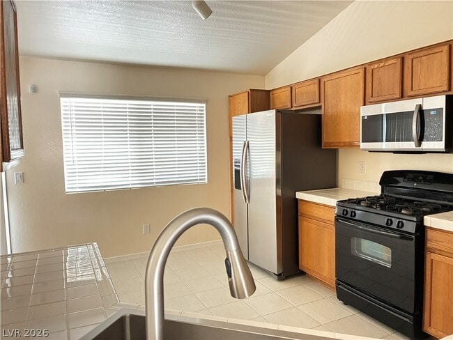 688 Pansy Pl