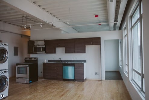 Kitchen - 3909 Woodward