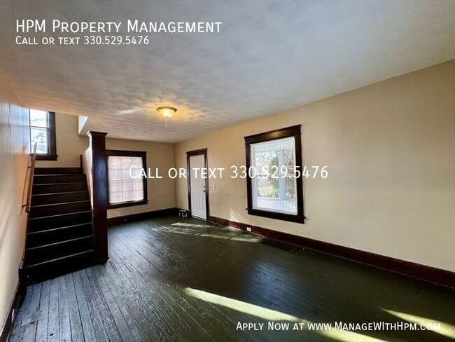 212 Dryden Ave SW