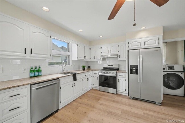 Building Photo - 60 Park Ave