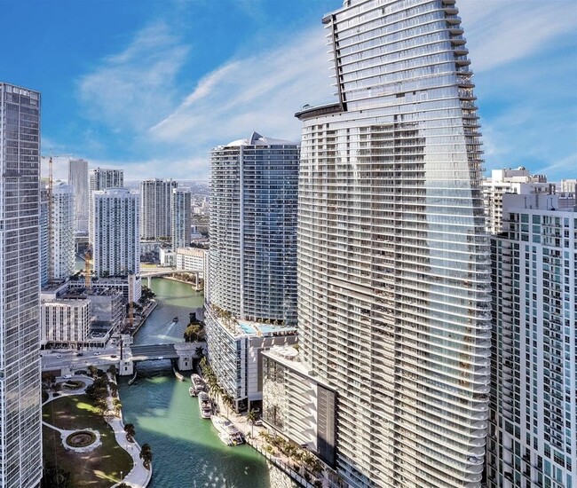 Photo - 200 Biscayne Boulevard Way Unidad 5001 Rental