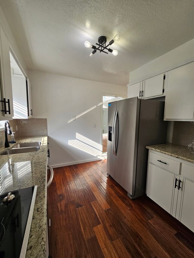 Photo - (2)Bed/(2.5) Bath + Study and Storm Shelter Avail Dec 1!