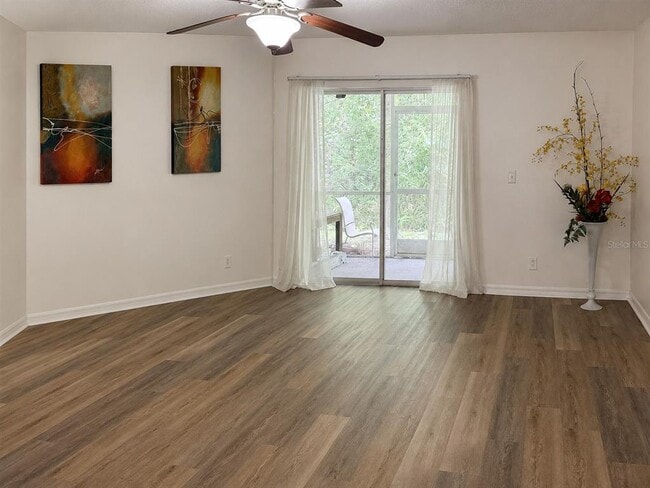 Photo - 9410 Charlesberg Dr