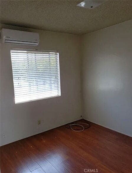 Photo - 15 E Los Higos St