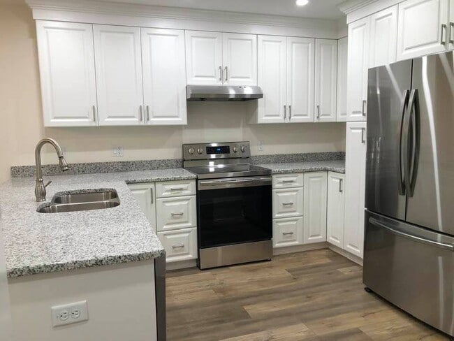 Photo - 2809 SE 17th St