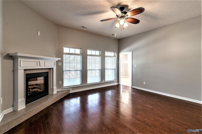 Photo - 111 NW Wittington Ln