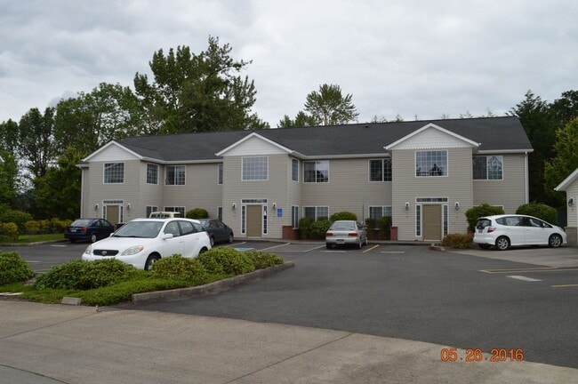 Building Photo - 1-Bedroom in Gated Community! Unit 100 Weldwood Rental