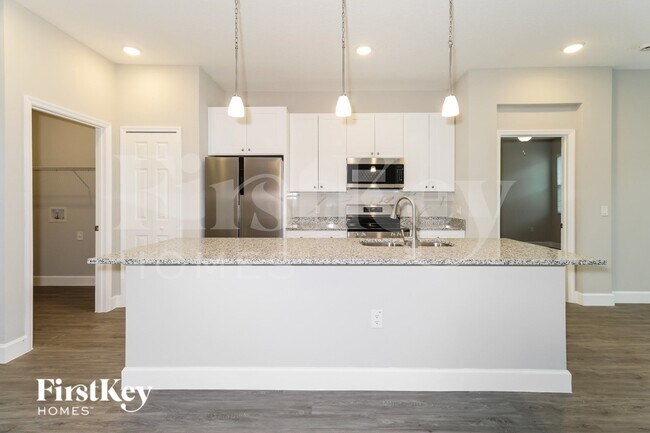 Photo - 121 Dailey St SE