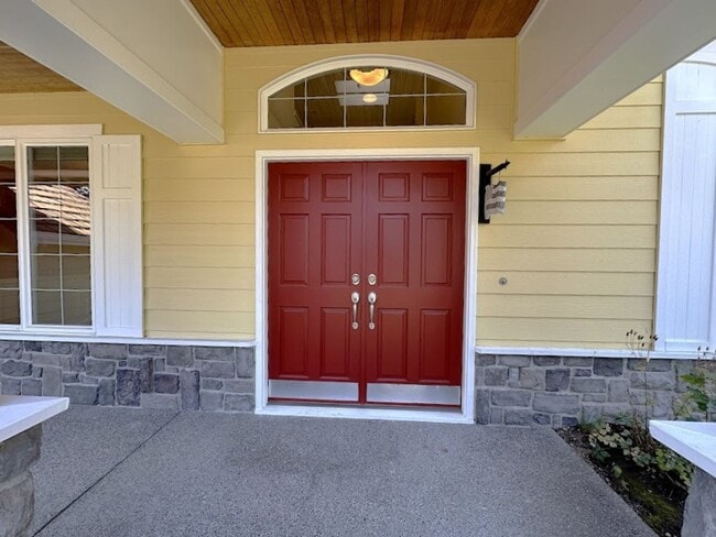 Photo - Luxury living in Gig Harbor!