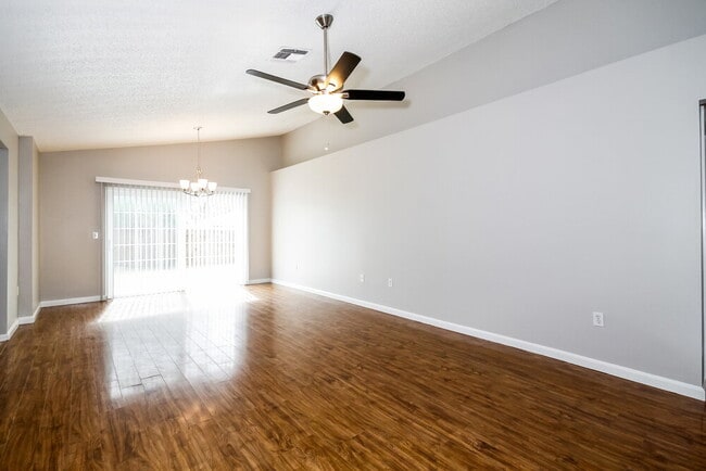 Photo - 1032 Malletwood Dr