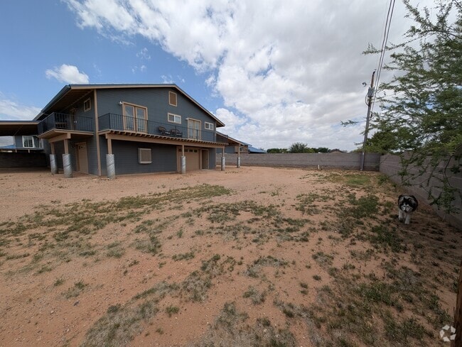 Building Photo - 1737 S Murdock Rd Rental