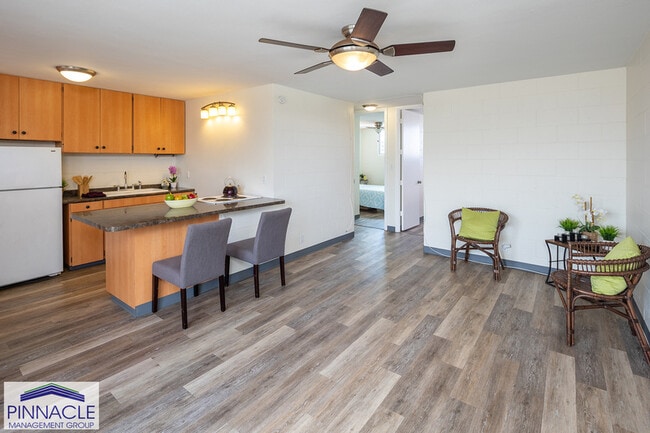 Building Photo - 855 Olokele Ave Unit 401