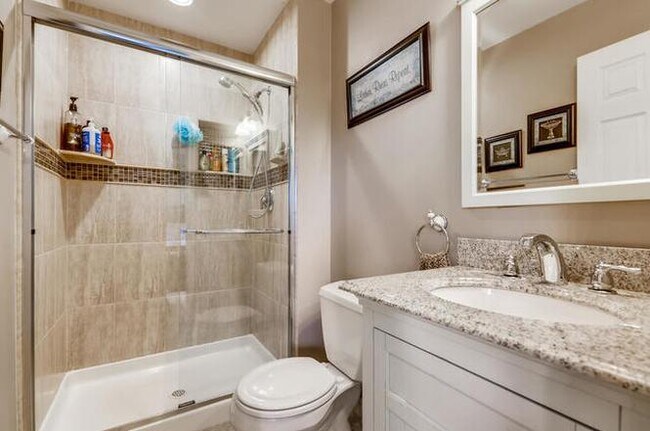 Photo - 4210 Portage Ln