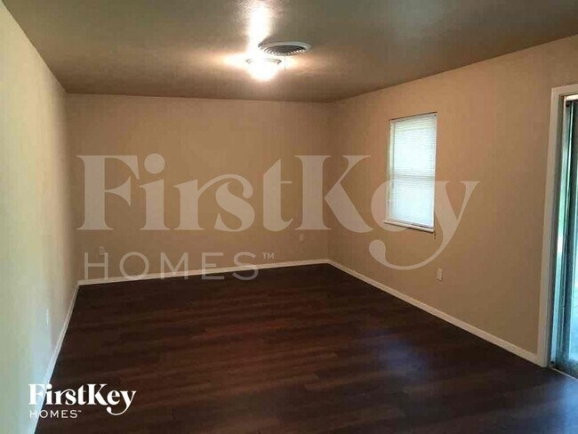 Photo - 5605 Odessa Ave