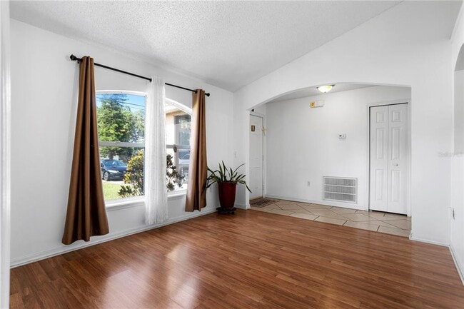 Photo - 144 Fort Smith Blvd