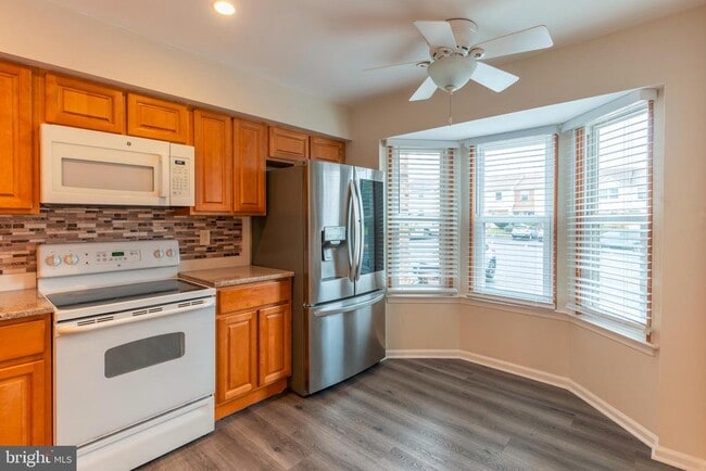 Photo - 308 Wayne Ct